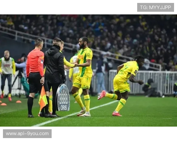 巴黎FC主场战绩低迷，马赛客场火力成反弹考验